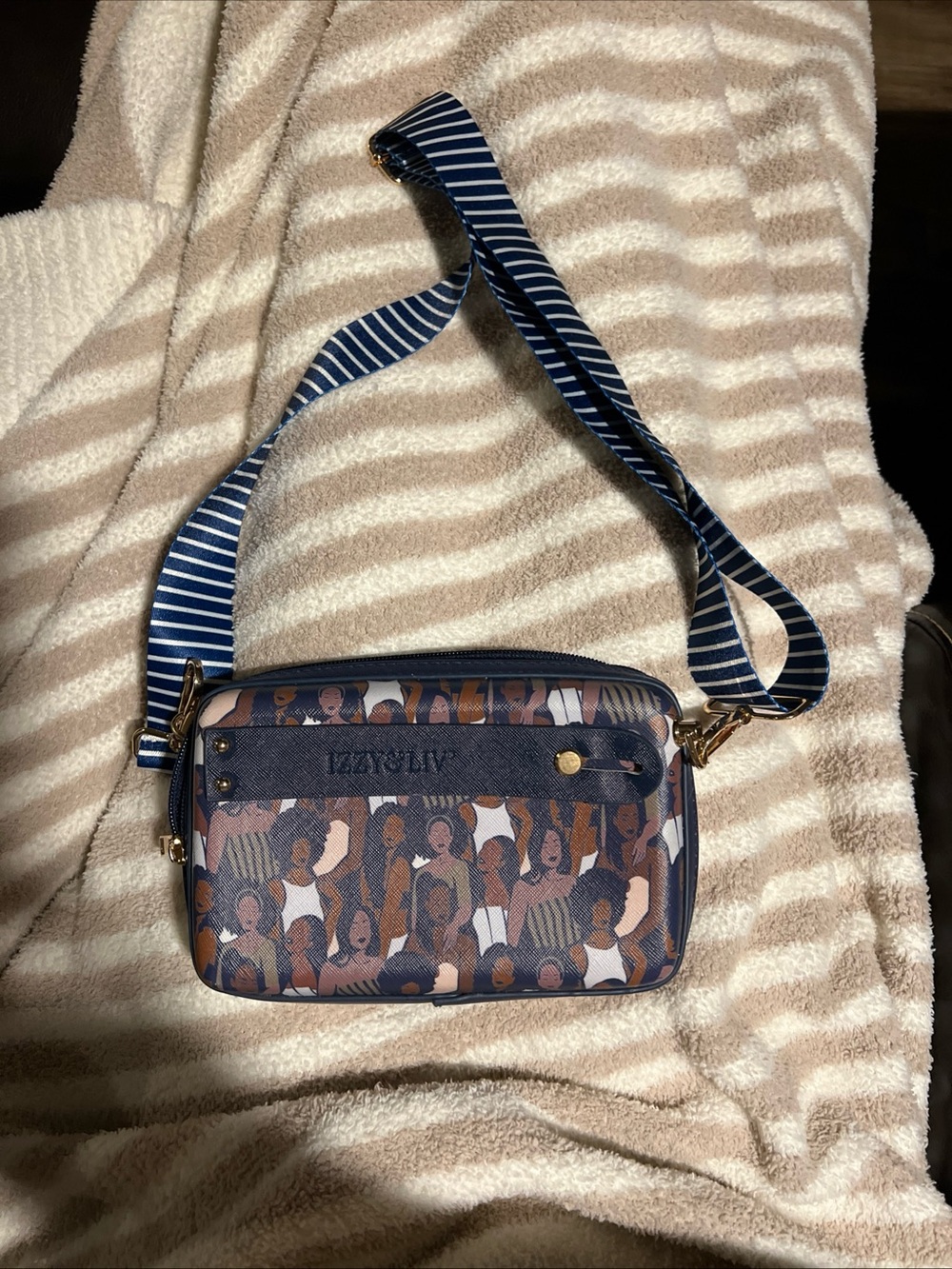 Izzy & Liv  Women’s Mini‎ Crossbody Bag Ladies Print (Brand New)